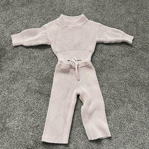 Jamie Kay set 0-3 months